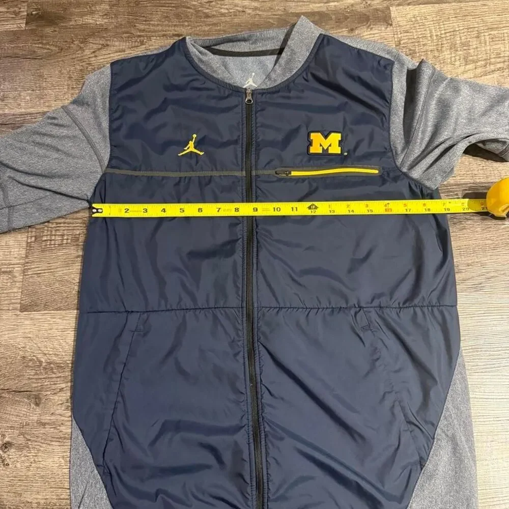 Jordan Men's Blue and Grey Jacket